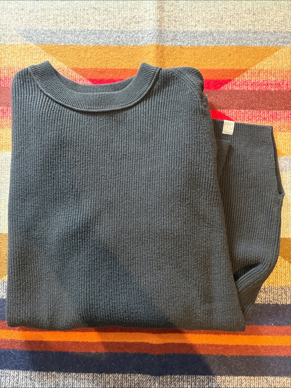 Lululemon unisex Long Sleeve Thermal Crewneck Shirt - black
